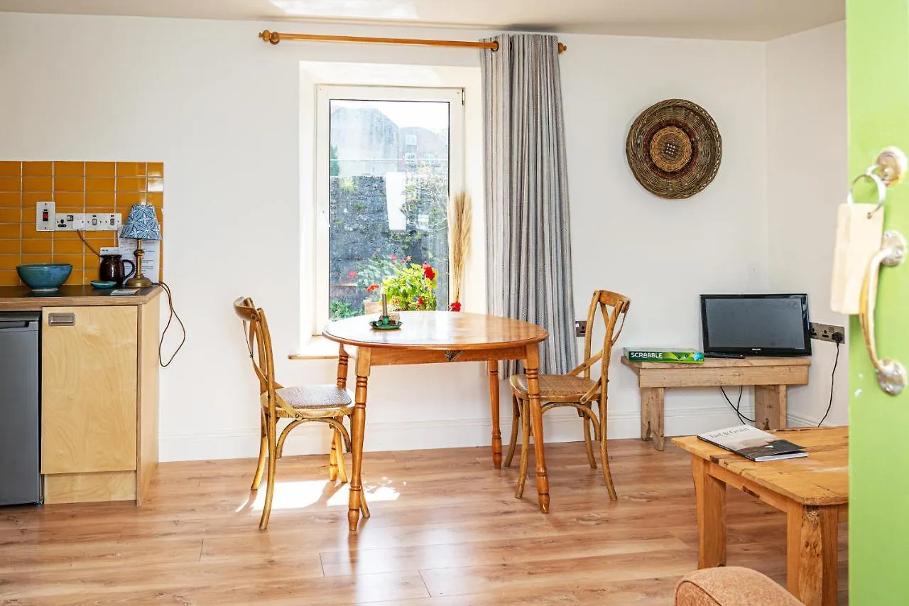 The Roost Apartment Westport